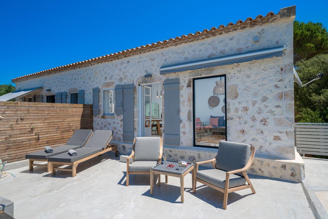 Blue Horizon Cottages Tzamarelata 외부 사진